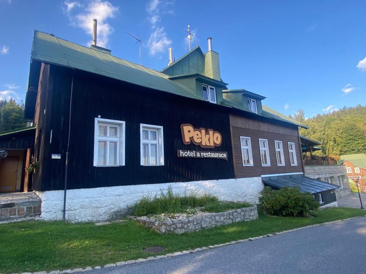 Hotel Peklo Pro Rodiny S Detmi Josefuv Dul Exterior photo