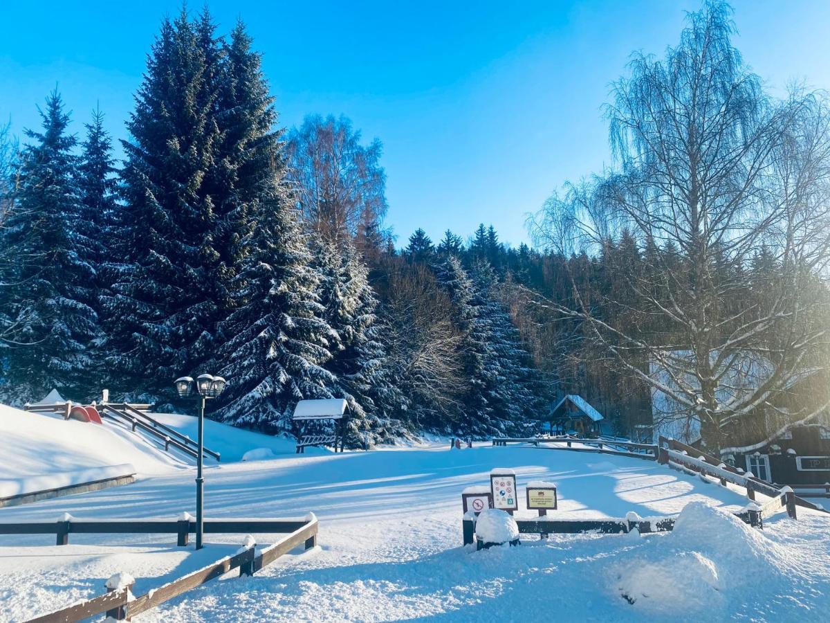 Hotel Peklo Pro Rodiny S Detmi Josefuv Dul Exterior photo
